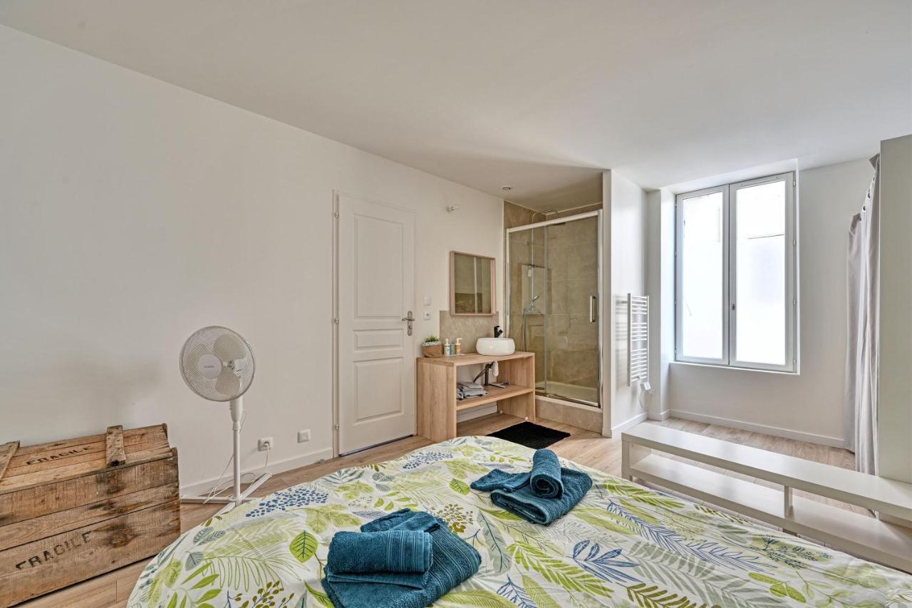 L'Escale -Climatisation- Proche Centrale Tricastin - Wifi - Netflix - Parking Gratuit Lapalud Luaran gambar
