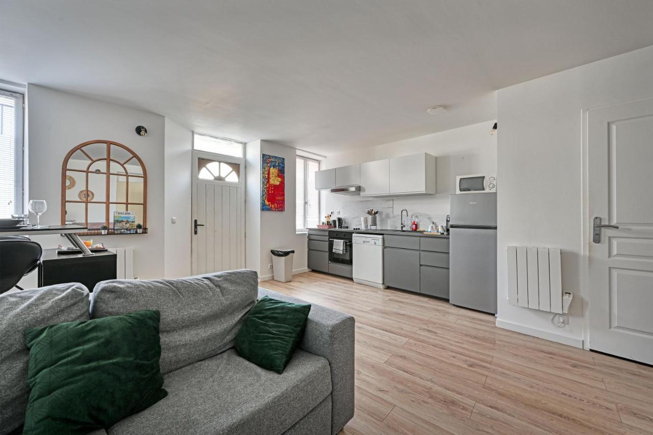 L'Escale -Climatisation- Proche Centrale Tricastin - Wifi - Netflix - Parking Gratuit Lapalud Luaran gambar